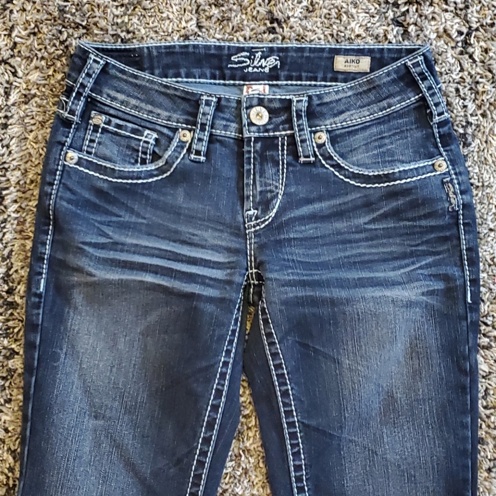 Silver Jeans - Picture 4 of 8